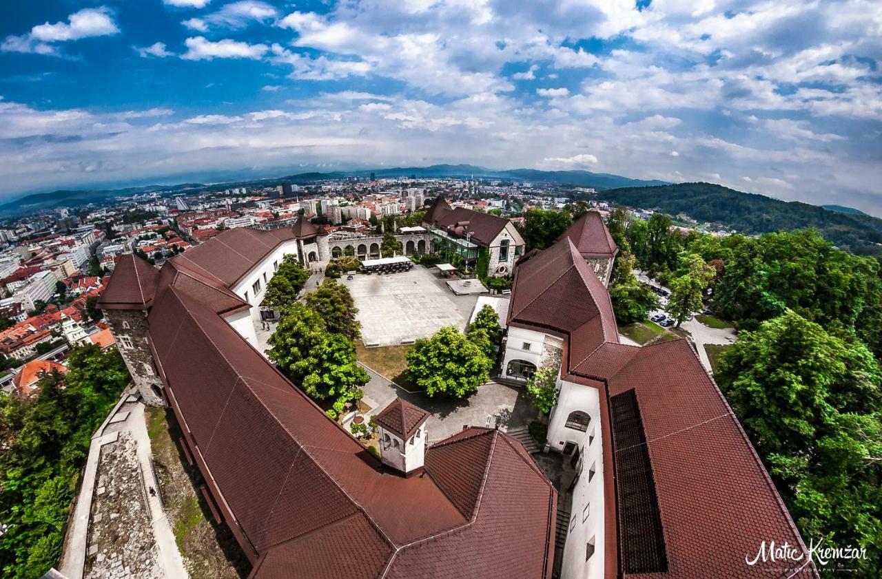 Tony'S Place Under The Castle Любляна Екстер'єр фото